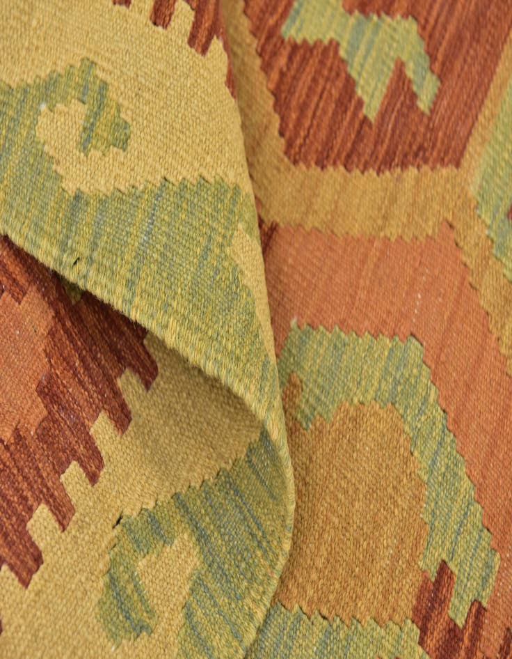 Detail image of  3' 2 x 4' 10  Hand Woven Kilim Waziri Wool Rug