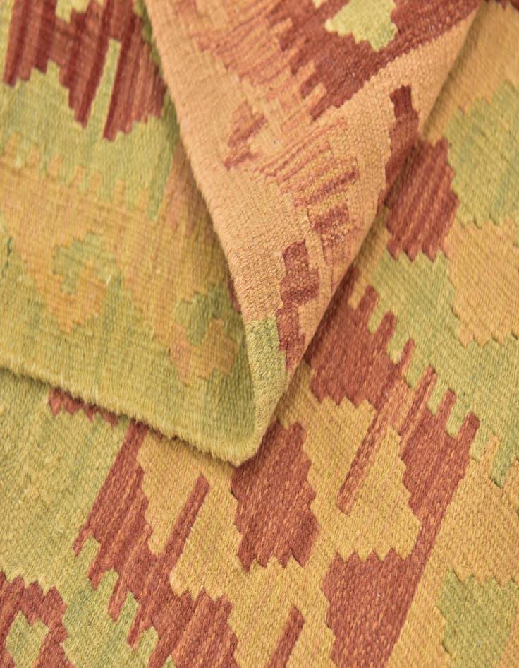 Detail image of  3' 4 x 5' 3  Hand Woven Kilim Waziri Wool Rug