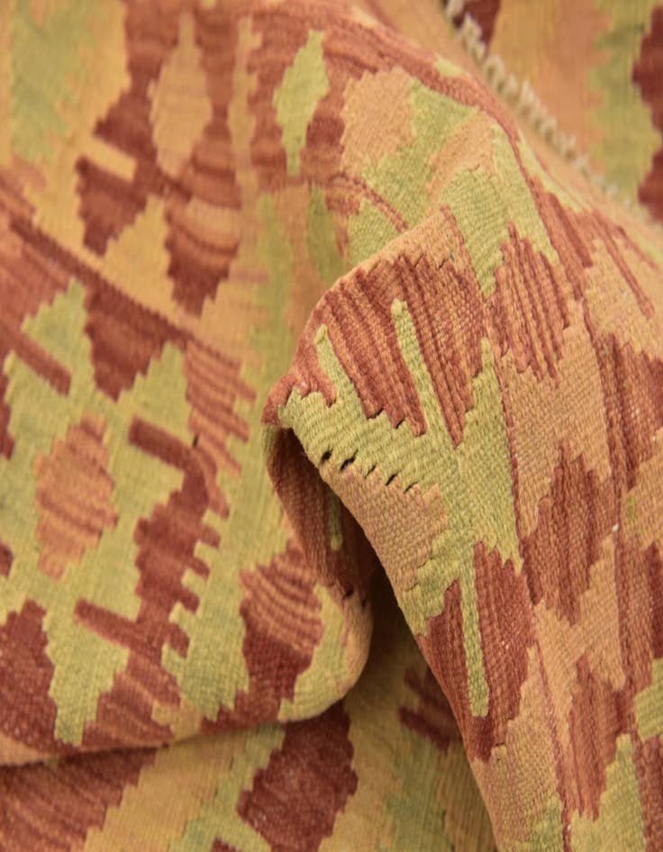 Detail image of  3' 4 x 5' 3  Hand Woven Kilim Waziri Wool Rug