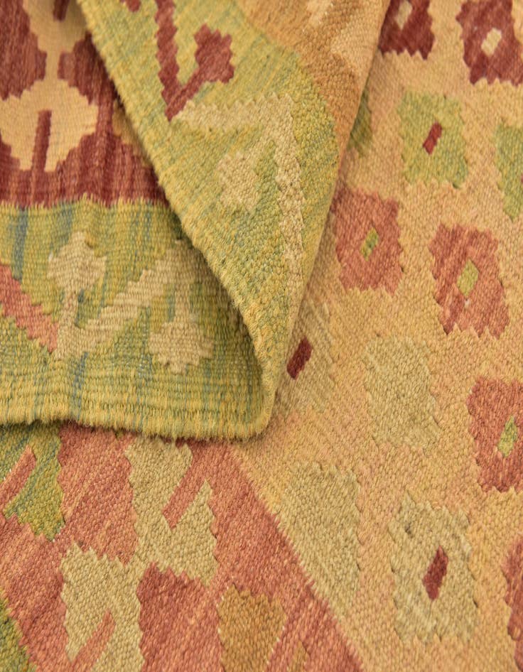 Detail image of  3' 3 x 4' 9  Hand Woven Kilim Waziri Wool Rug