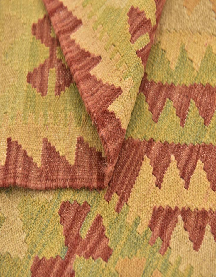 Detail image of  3' x 4' 9  Hand Woven Kilim Waziri Wool Rug