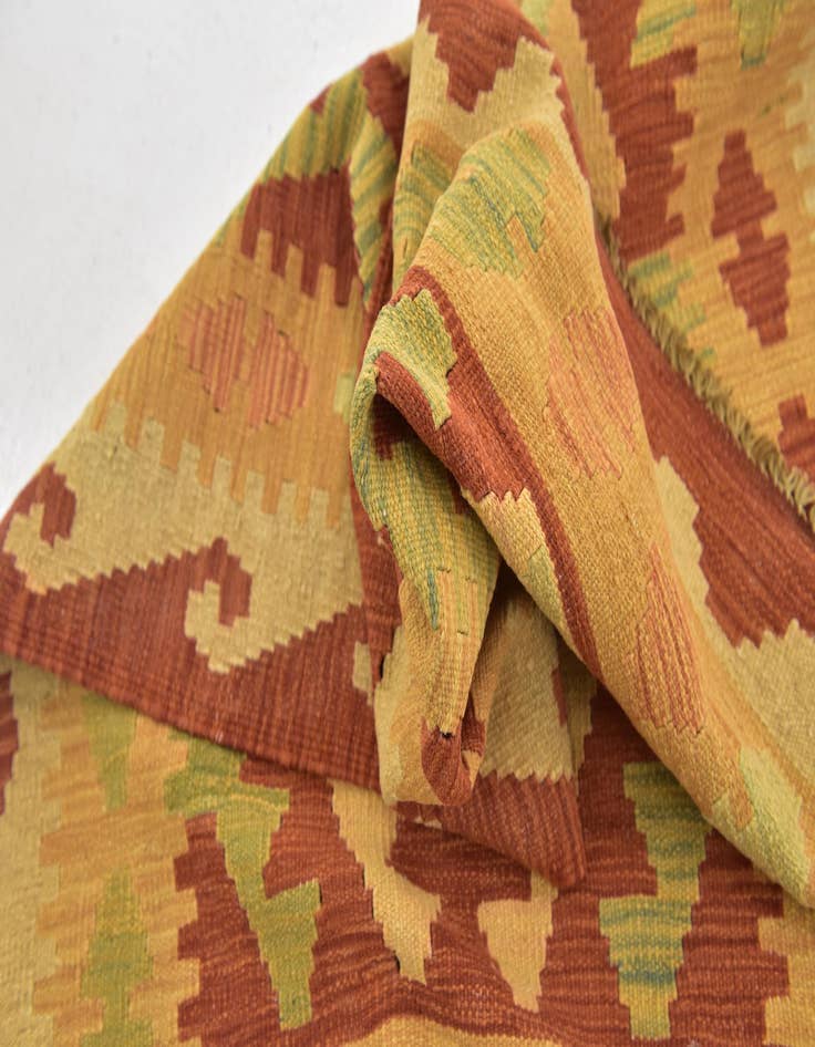 Detail image of  2' 7 x 4' 2  Hand Woven Kilim Waziri Wool Rug