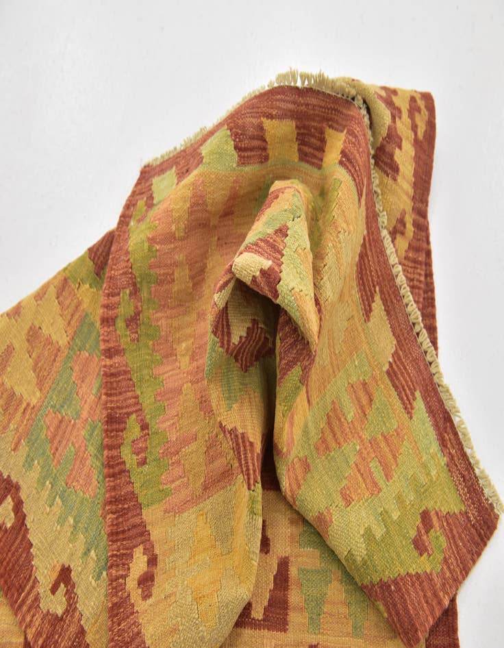 Detail image of  2' 8 x 4' 4  Hand Woven Kilim Waziri Wool Rug