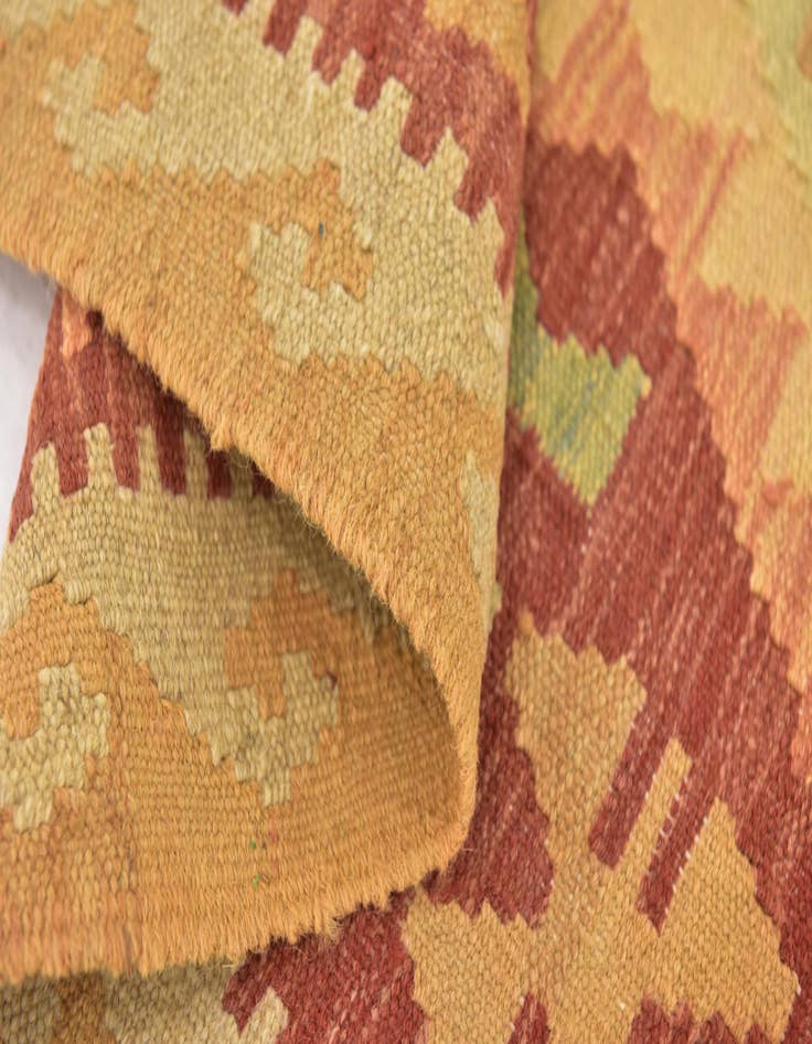 Detail image of  2' 8 x 4' 4  Hand Woven Kilim Waziri Wool Rug