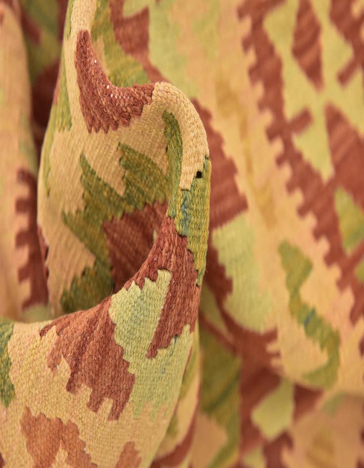 Detail image of  2' 10 x 4' 6  Hand Woven Kilim Waziri Wool Rug