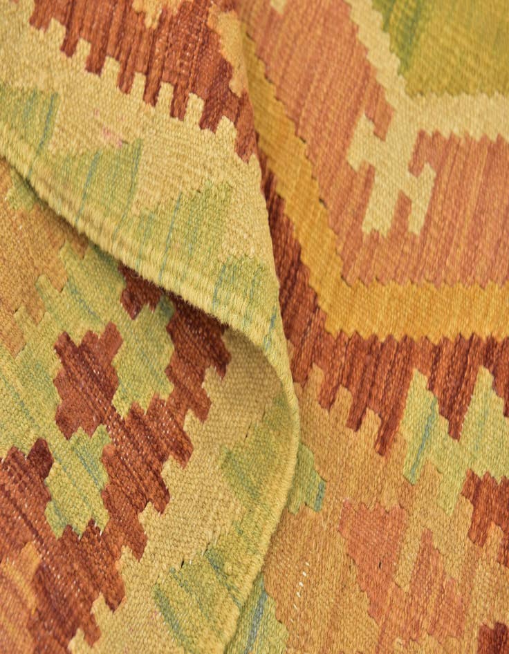 Detail image of  3' x 4' 10  Hand Woven Kilim Waziri Wool Rug