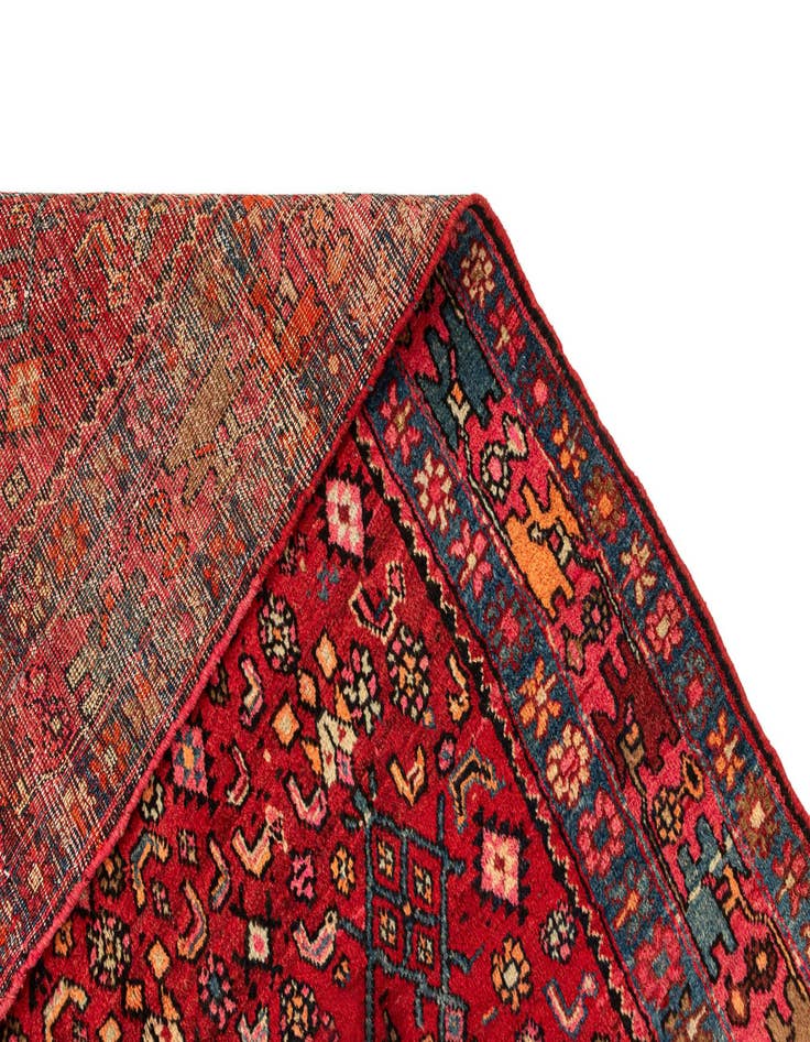 Detail image of  4' 11 x 11' 3 Koliyai Rug