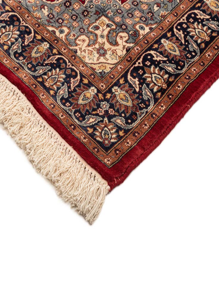 Detail image of  4' 2 x 6' 1 Lahour Rug