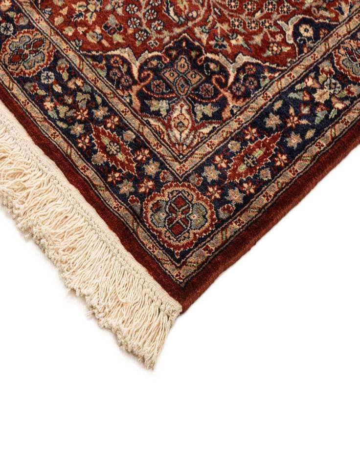 Detail image of  3' 1 x 5' 1 Lahour Rug