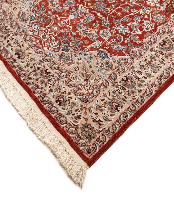 Detail image of  3' 7 x 4' 9 Lahour Rug