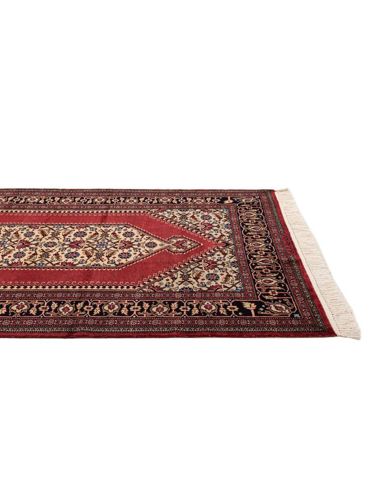 Detail image of  4' 3 x 6'  Hand Knotted Lahour Oriental Wool Rug