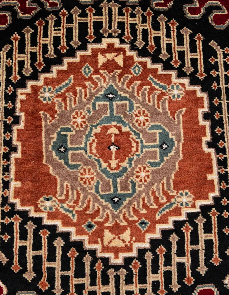 Detail image of  4' 3 x 6' 5  Hand Knotted Lahour Oriental Rug
