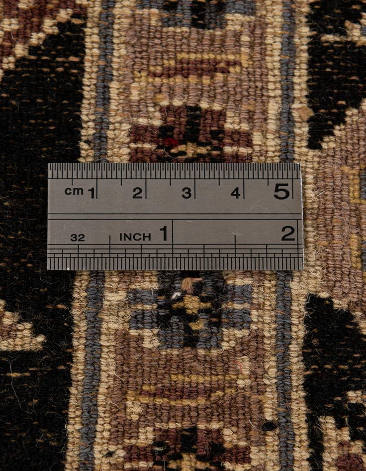 Detail image of  4' 2 x 6' 2  Hand Knotted Lahour Oriental Rug