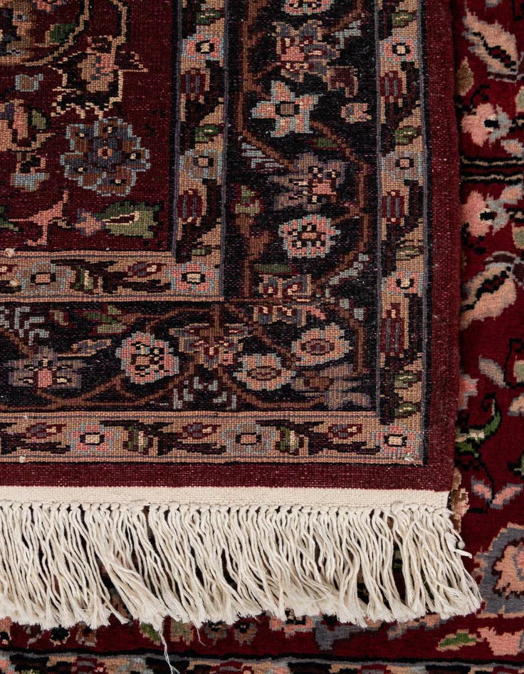 Detail image of  3' 3 x 5' 5  Hand Knotted Lahour Oriental Rug