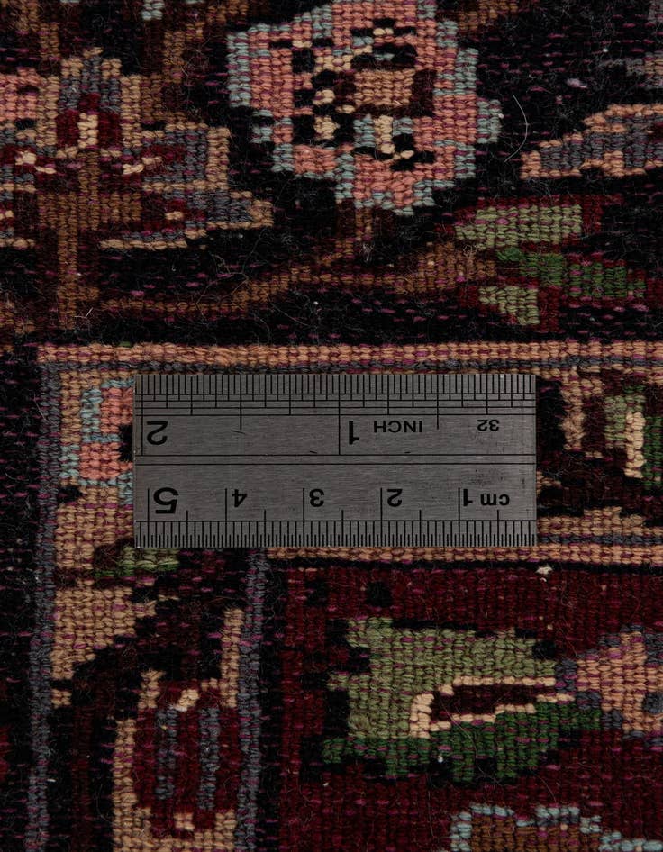 Detail image of  3' 3 x 5' 5  Hand Knotted Lahour Oriental Rug