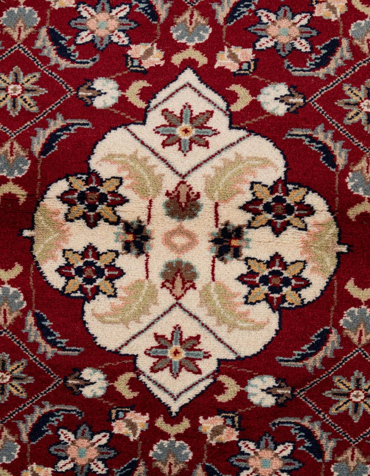 Detail image of  3' 2 x 4' 10  Hand Knotted Lahour Wool Rug