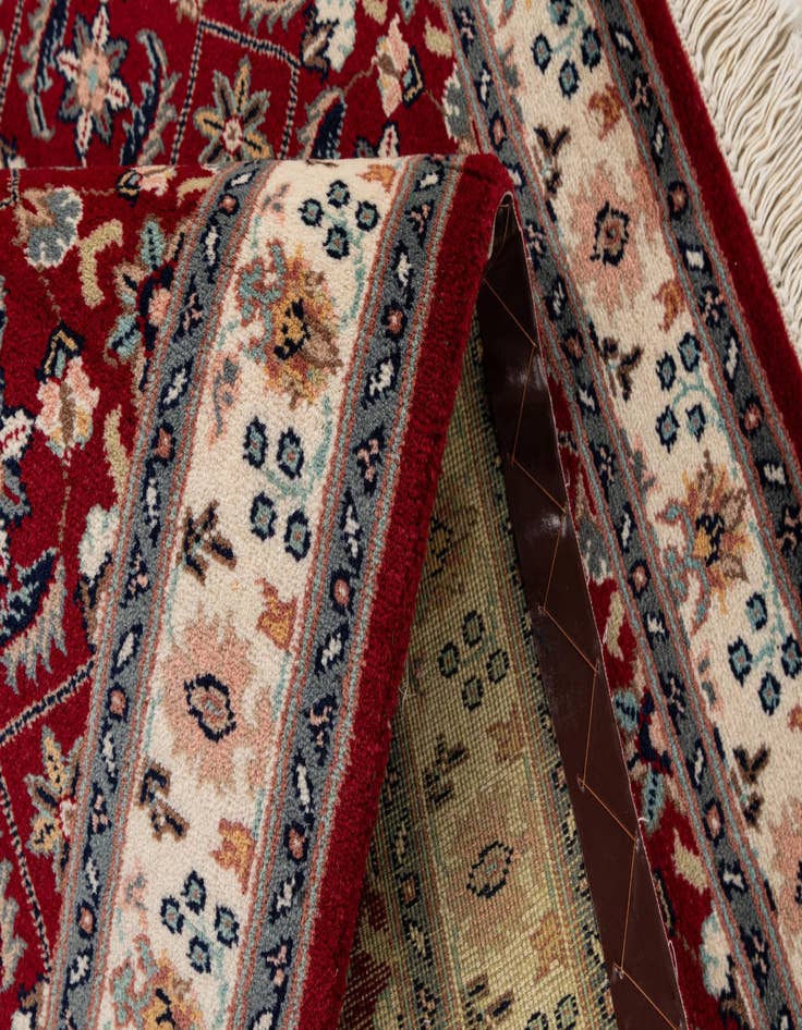 Detail image of  3' 2 x 4' 10  Hand Knotted Lahour Wool Rug