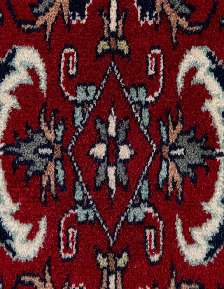 Detail image of  3' 2 x 5' 2  Hand Knotted Lahour Wool Rug