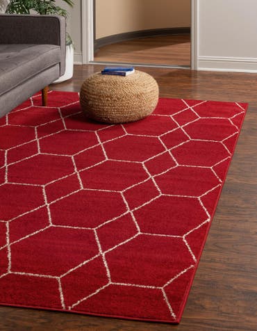  7' 10 x 10' Lattice Frieze Rug