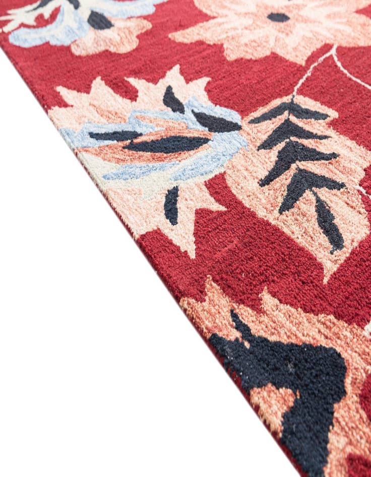 Detail image of  5' 1 x 8' Luna Rug