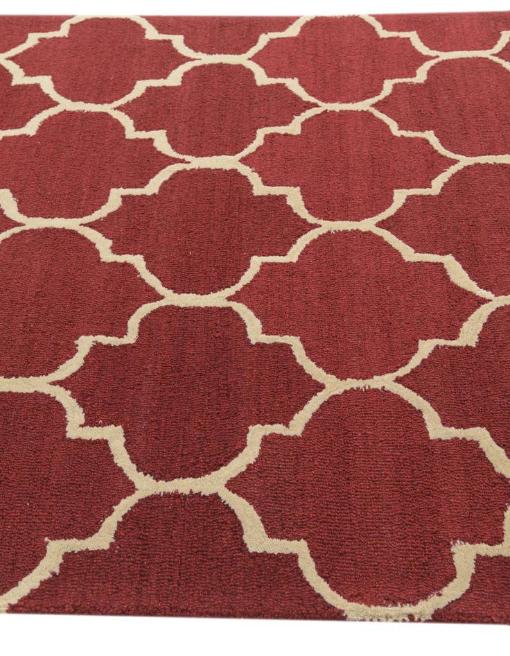 Detail image of  5' 1 x 8' Luna Wool Rug