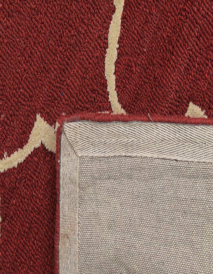 Detail image of  5' 1 x 8' Luna Wool Rug