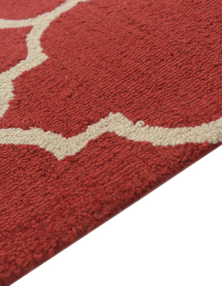 Detail image of  5' 1 x 8' Luna Wool Rug