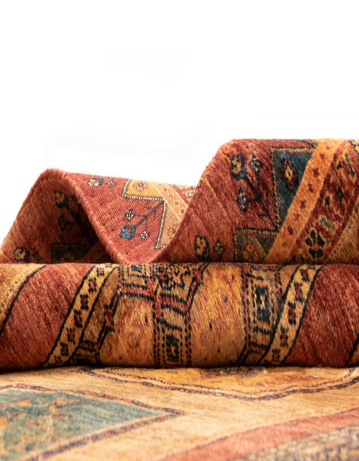 Detail image of  5' x 6' 8 Luribaft Wool Rug