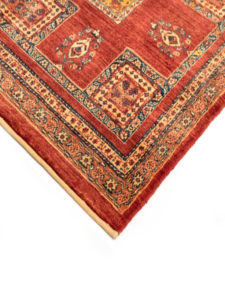 Detail image of  4' 9 x 5' 11 Luribaft Wool Rug