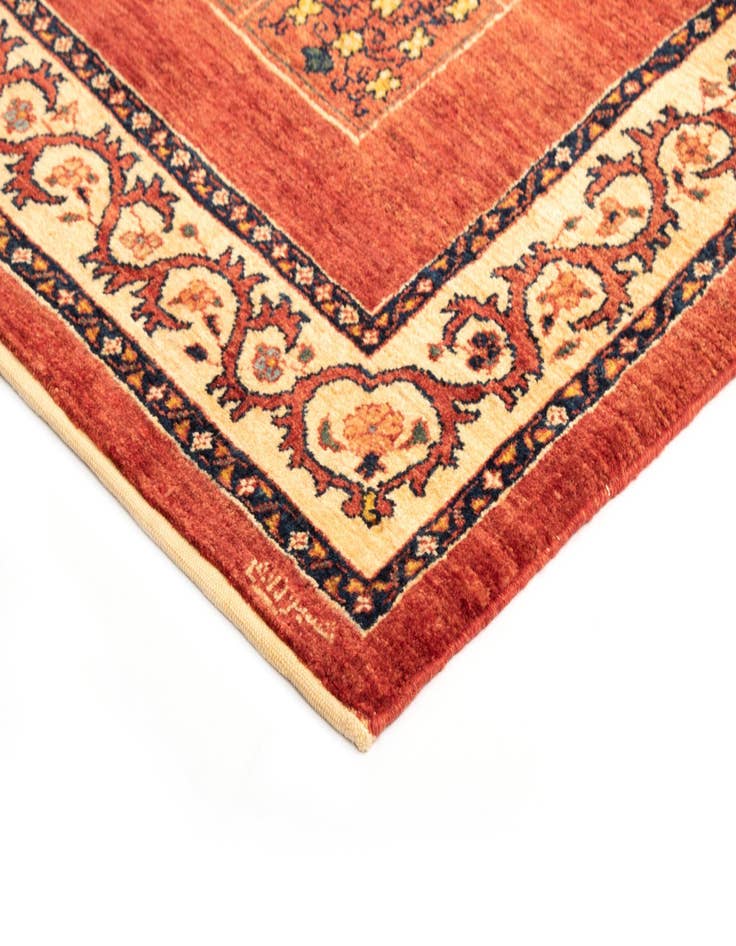 Detail image of  5' x 6' 6 Luribaft Wool Rug