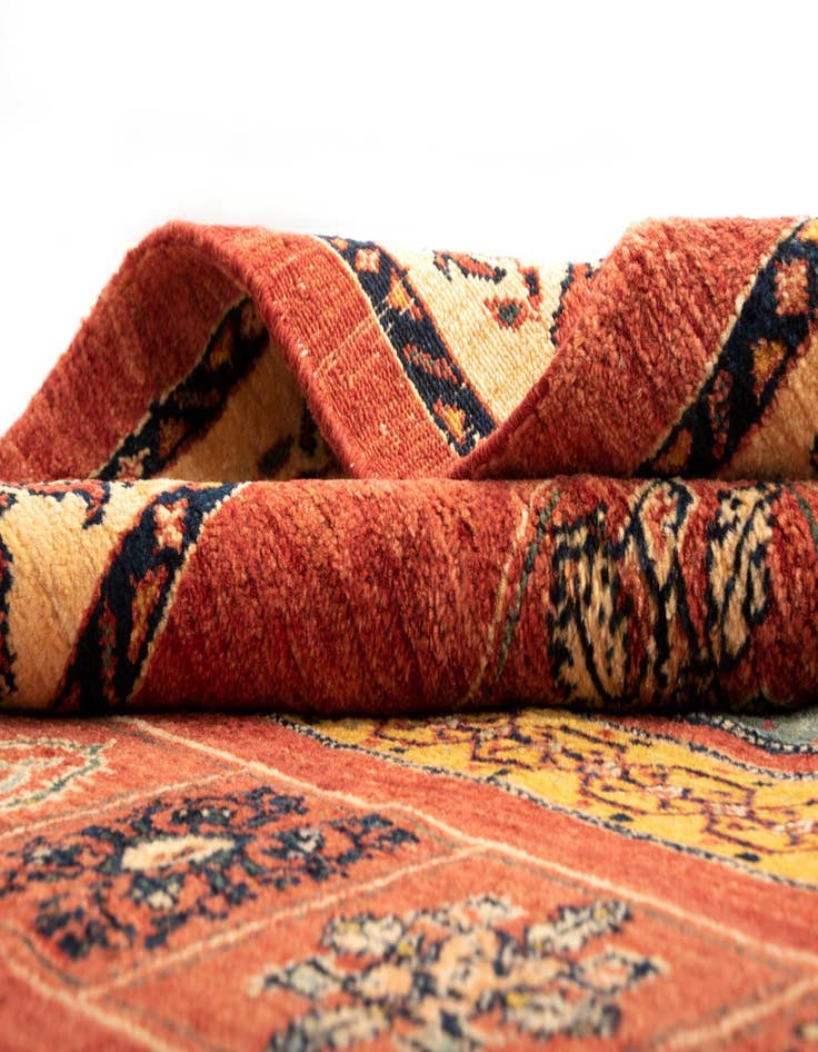 Detail image of  5' x 6' 6 Luribaft Wool Rug