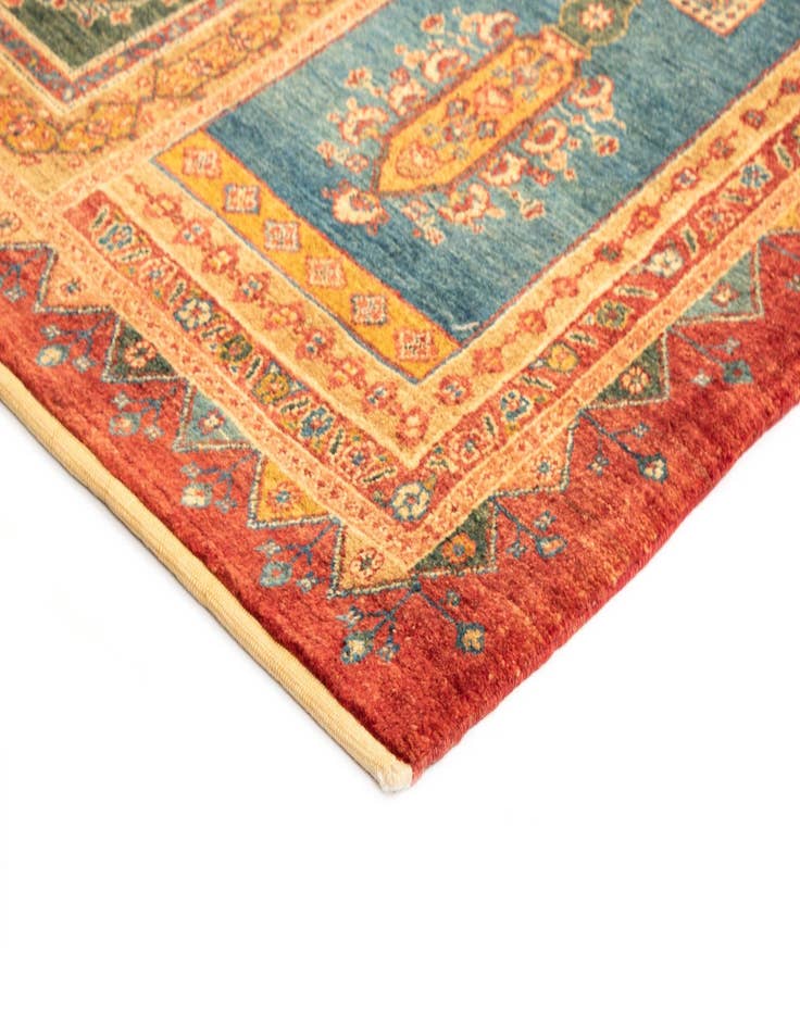 Detail image of  4' 11 x 6' 9 Luribaft Wool Rug