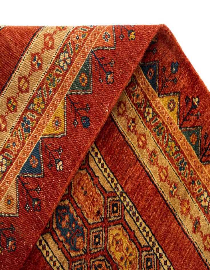 Detail image of  5' 9 x 7' 9 Luribaft Wool Rug