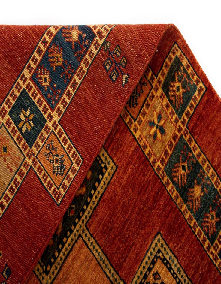 Detail image of  5' 9 x 7' 9 Luribaft Wool Rug