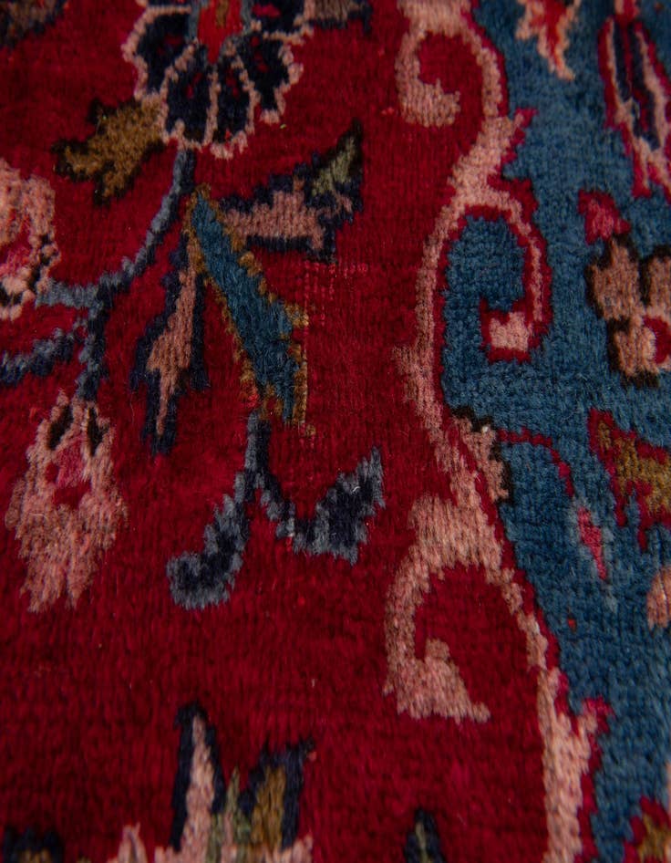 Detail image of  6' 4 x 9' 8  Hand Knotted Mashad Persian Wool Rug