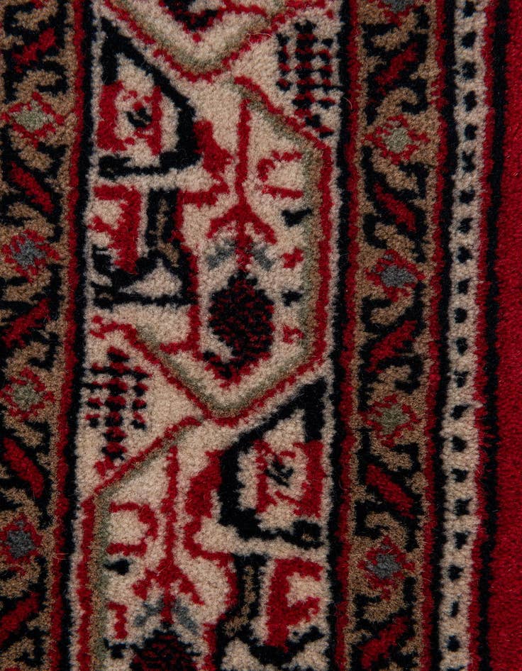 Detail image of  2' 11 x 5' 2  Hand Knotted Mir Wool Rug