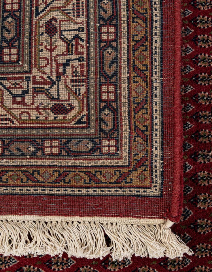 Detail image of  5' 8 x 7' 9  Hand Knotted Mir Wool Rug