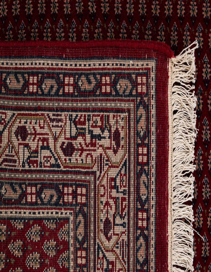 Detail image of  3' 11 x 5' 10  Hand Knotted Mir Wool Rug