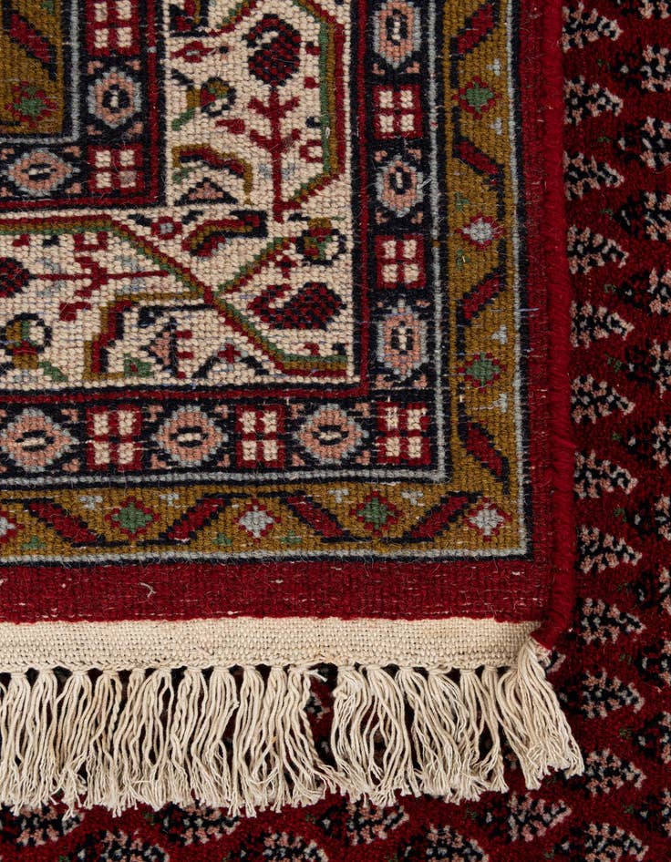 Detail image of  4' x 5' 11  Hand Knotted Mir Wool Rug
