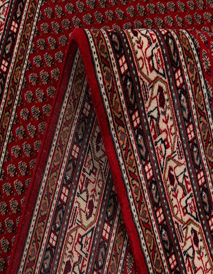 Detail image of  5' 9 x 7' 10  Hand Knotted Mir Wool Rug