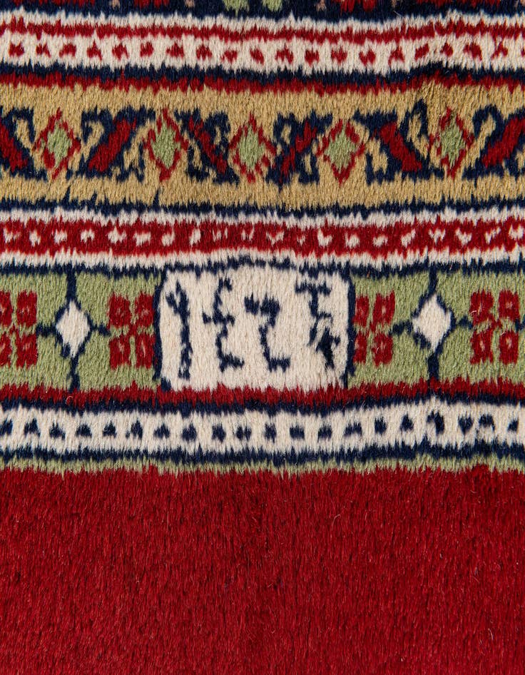 Detail image of  8' 4 x 11' 4  Hand Knotted Mir Wool Rug