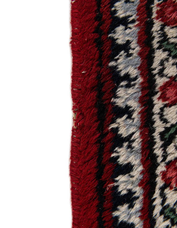 Detail image of  8' 5 x 11' 4  Hand Knotted Mir Wool Rug