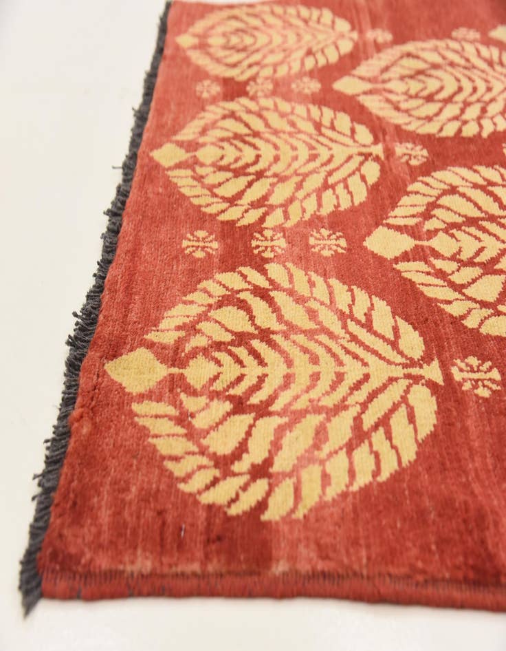 Detail image of  3' 6 x 4' 9  Hand Knotted Modern Ziegler Rug