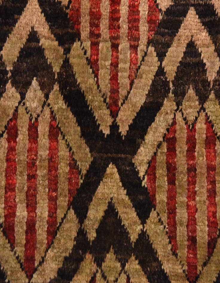 Detail image of  5' 10 x 7' 10  Hand Knotted Modern Ziegler Rug