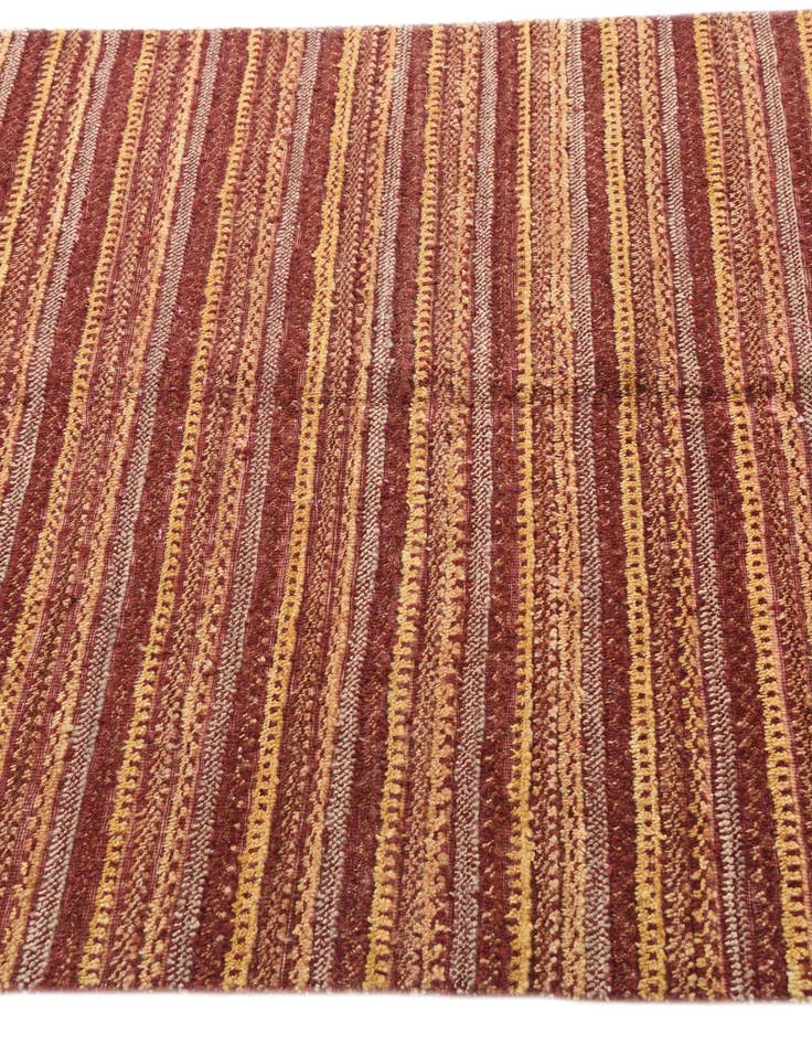 Detail image of  4' x 6' 1  Hand Knotted Modern Ziegler Rug