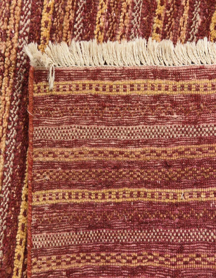 Detail image of  4' x 6' 1  Hand Knotted Modern Ziegler Rug