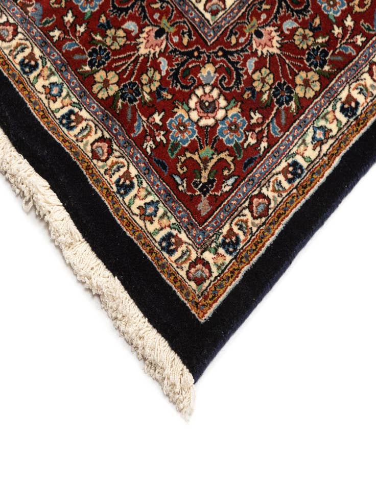 Detail image of  6' 5 x 9' 9 Mood Wool Rug