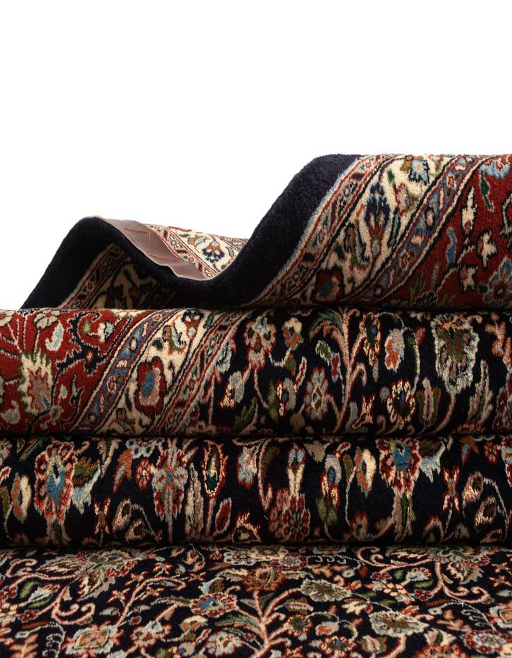 Detail image of  7' 5 x 9' 2 Mood Wool Rug