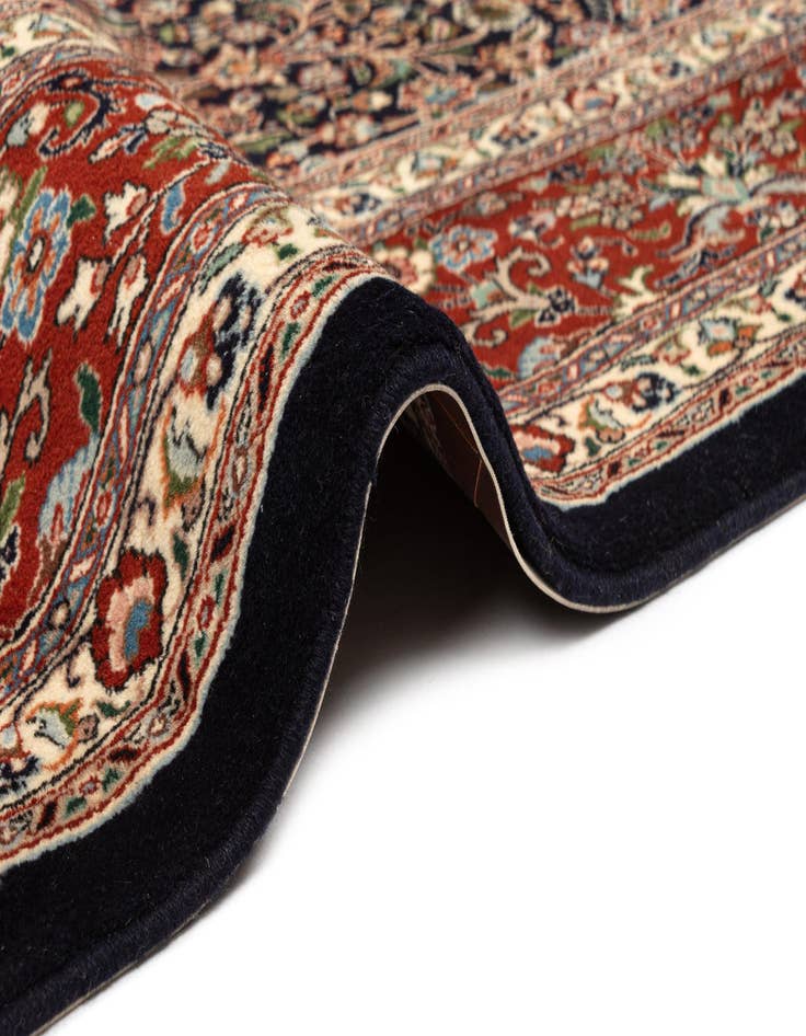 Detail image of  7' 5 x 9' 2 Mood Wool Rug