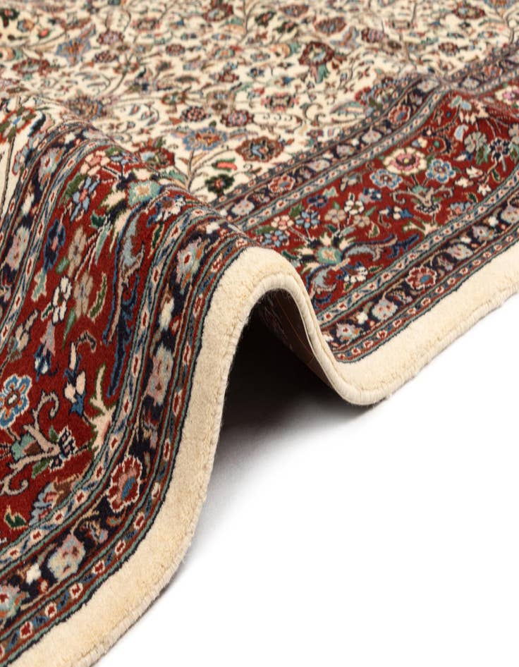 Detail image of  6' 5 x 9' 6 Mood Wool Rug